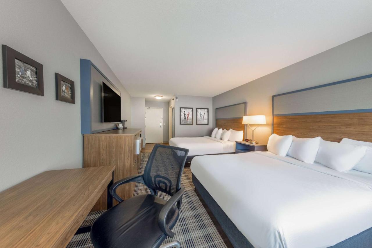 Queen Room with Two Queen Beds - Disability Access,1365445991:JPEG