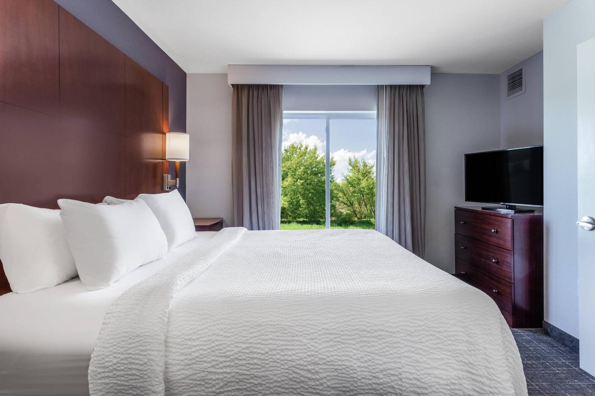 Two-Bedroom Suite with Sofa Bed
