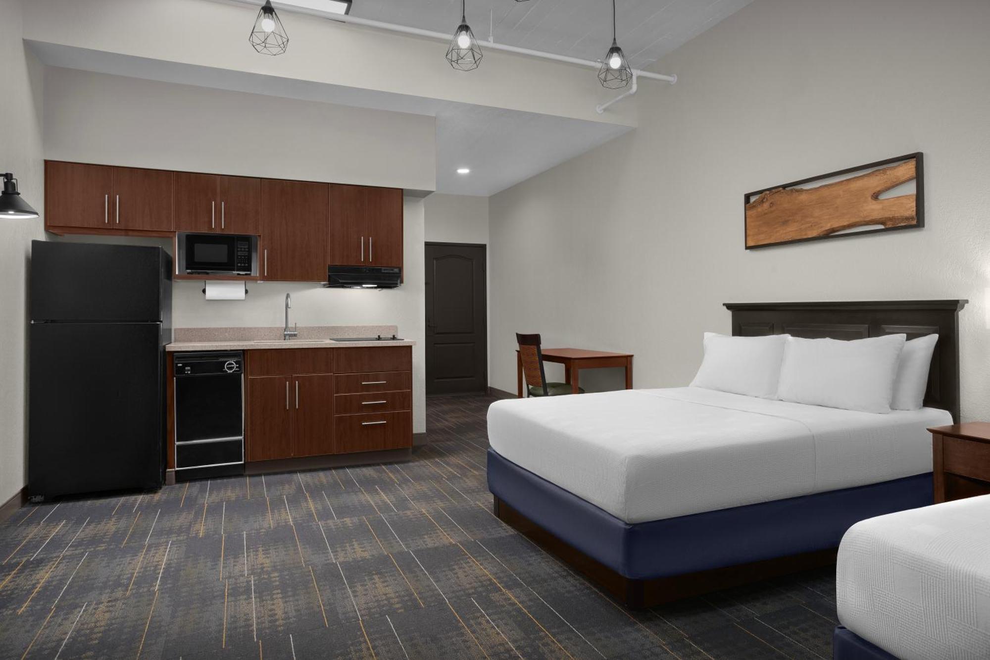 Studio Double Suite,1698087872:JPEG