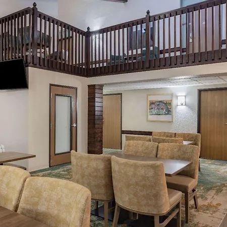 Americinn By Wyndham Duluth South Proctor Black Woods Event Ctr-2
